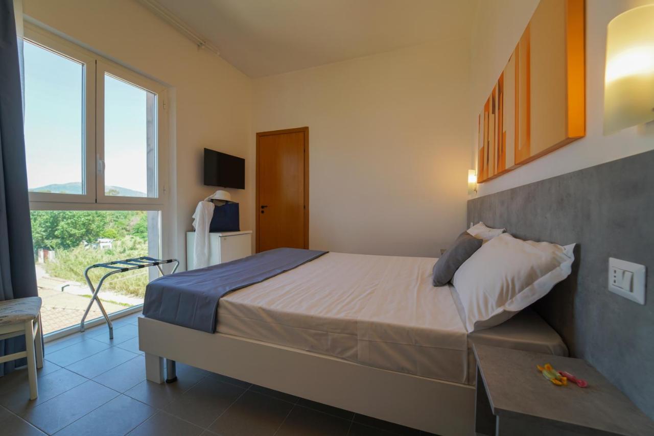 Hotel Rivabella Davoli Exteriör bild